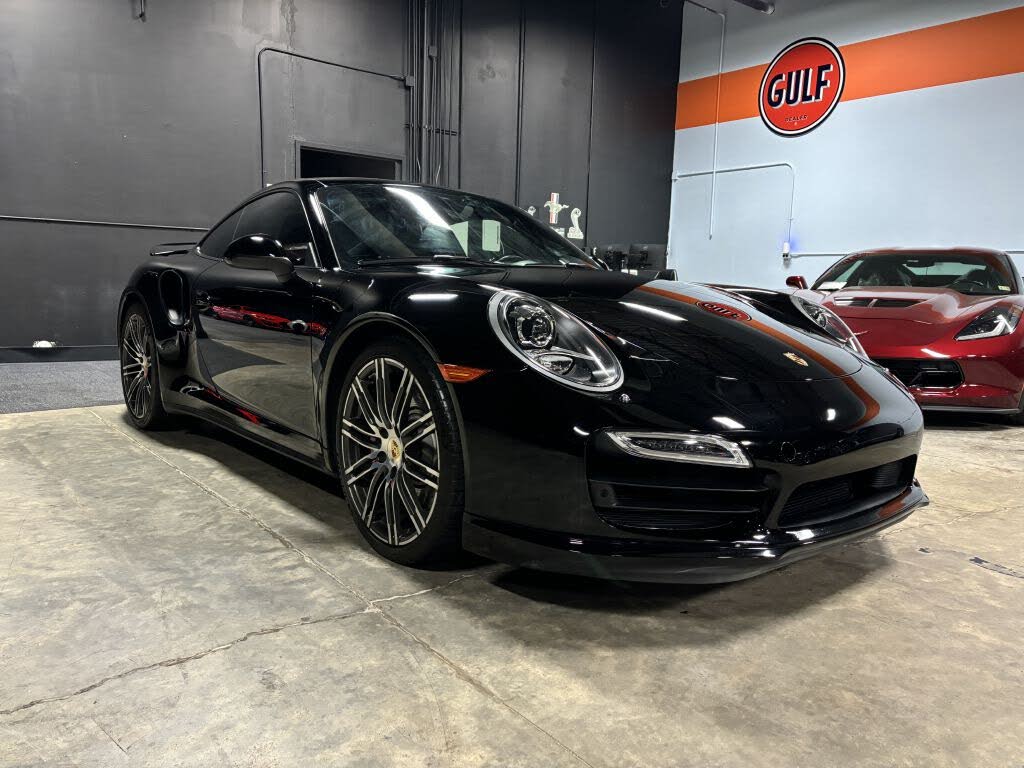 2016 Porsche 911 Turbo Coupe AWD photo 17 of 24