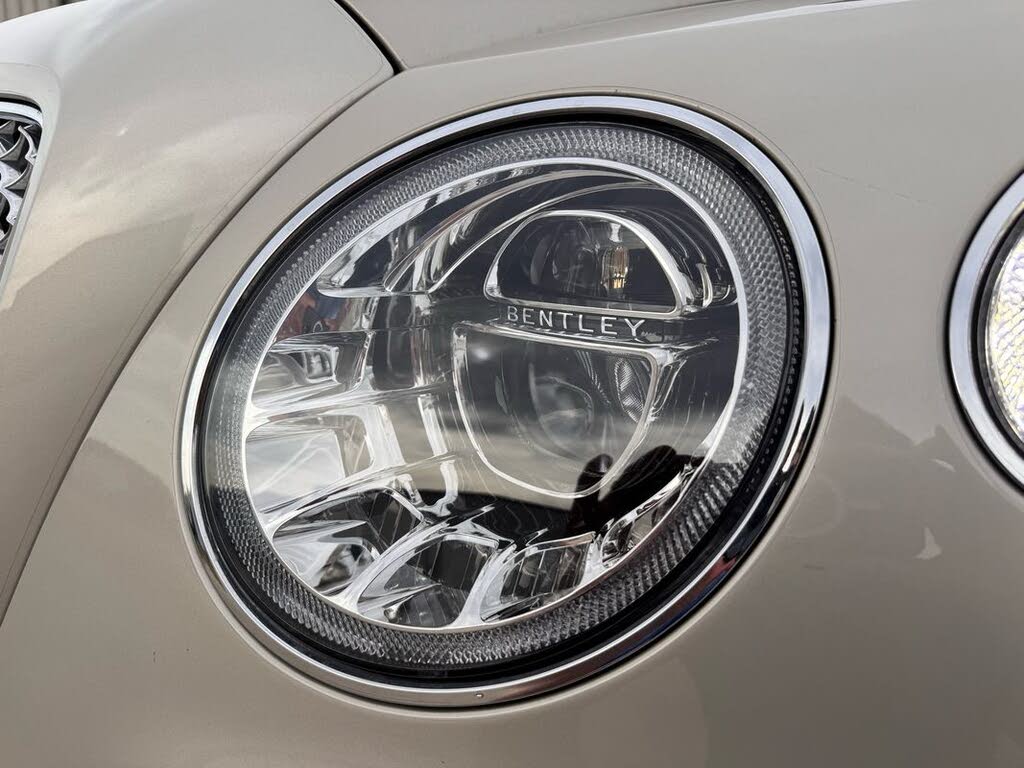 2018 Bentley Bentayga W12 Signature Edition AWD photo 11