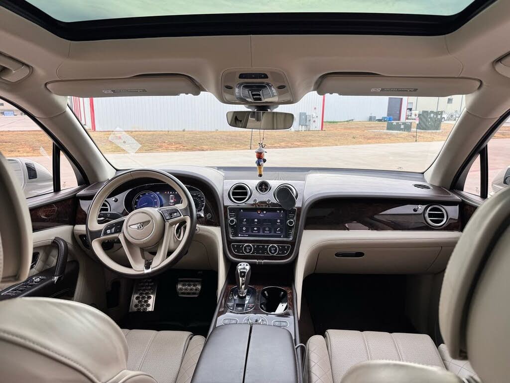 2018 Bentley Bentayga W12 Signature Edition AWD photo 18