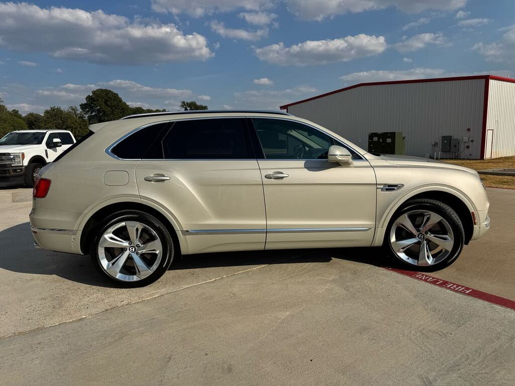 2018 Bentley Bentayga W12 Signature Edition AWD photo 24