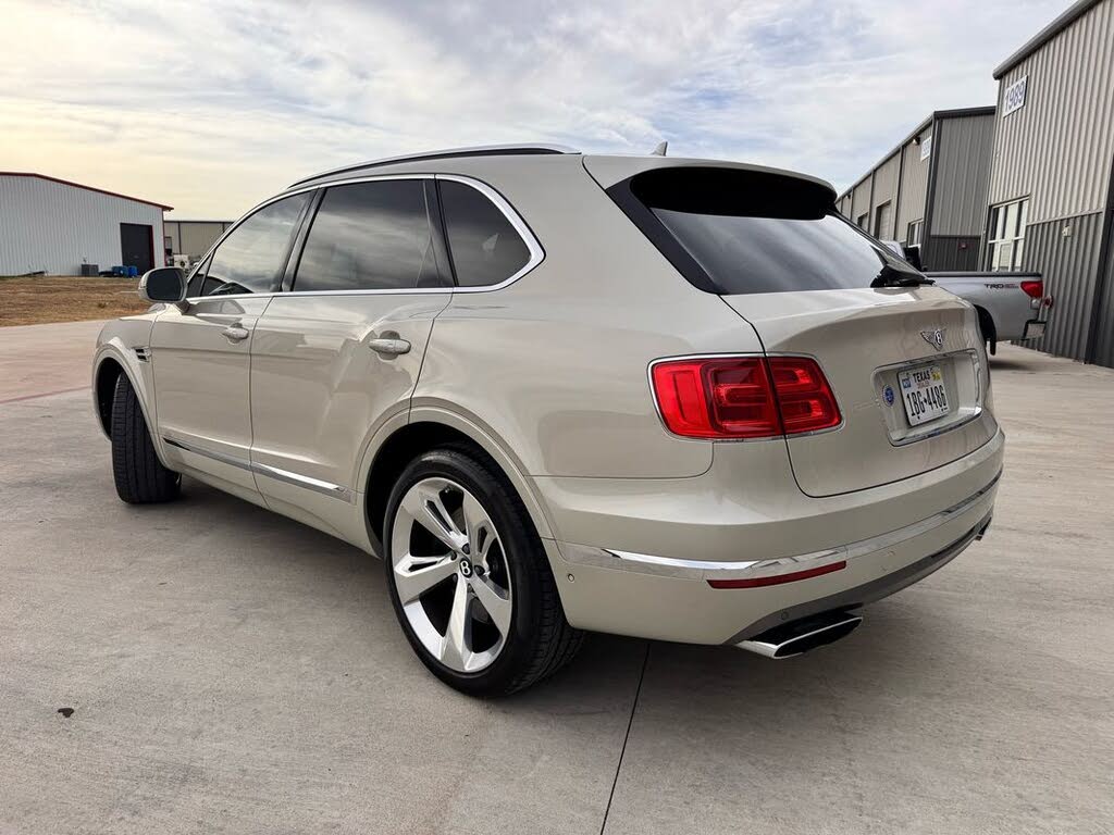 2018 Bentley Bentayga W12 Signature Edition AWD photo 5