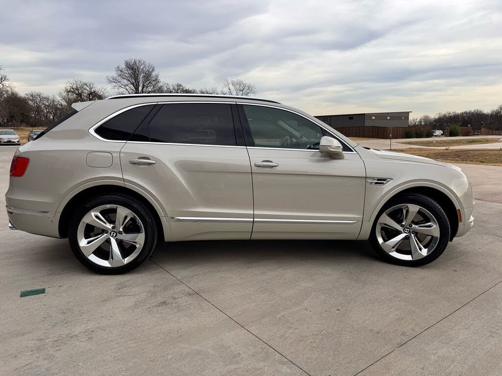 2018 Bentley Bentayga W12 Signature Edition AWD photo 7