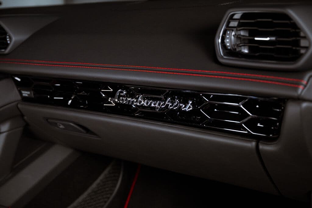 2021 Lamborghini Huracan photo 24