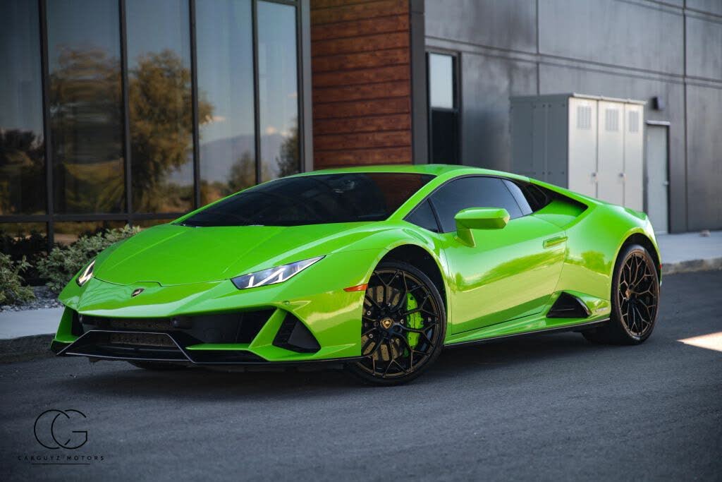 2020 Lamborghini Huracan photo 3