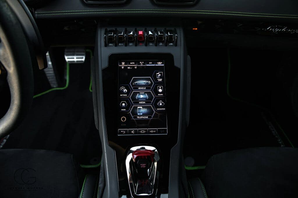 2020 Lamborghini Huracan photo 21