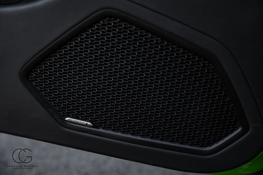 2020 Lamborghini Huracan photo 23