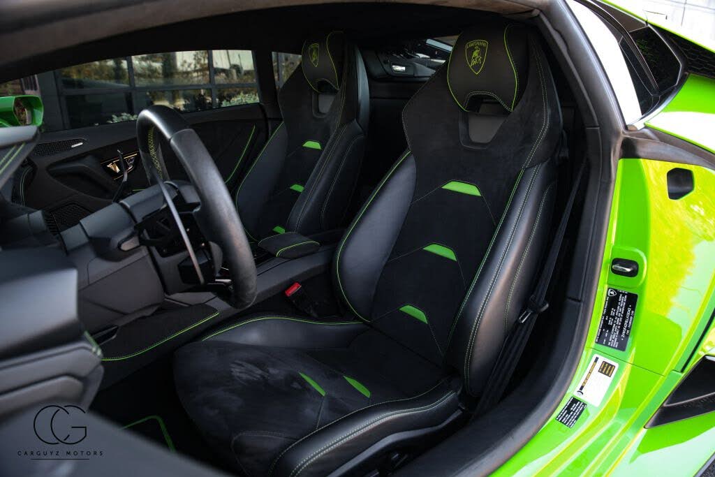 2020 Lamborghini Huracan photo 5