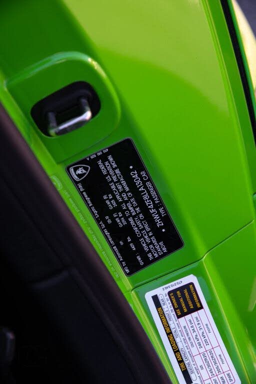 2020 Lamborghini Huracan photo 9