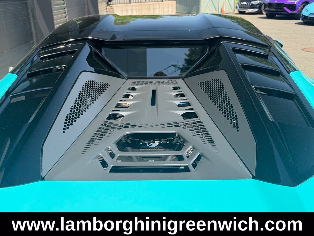 2026 Lamborghini Temerario AWD photo 13
