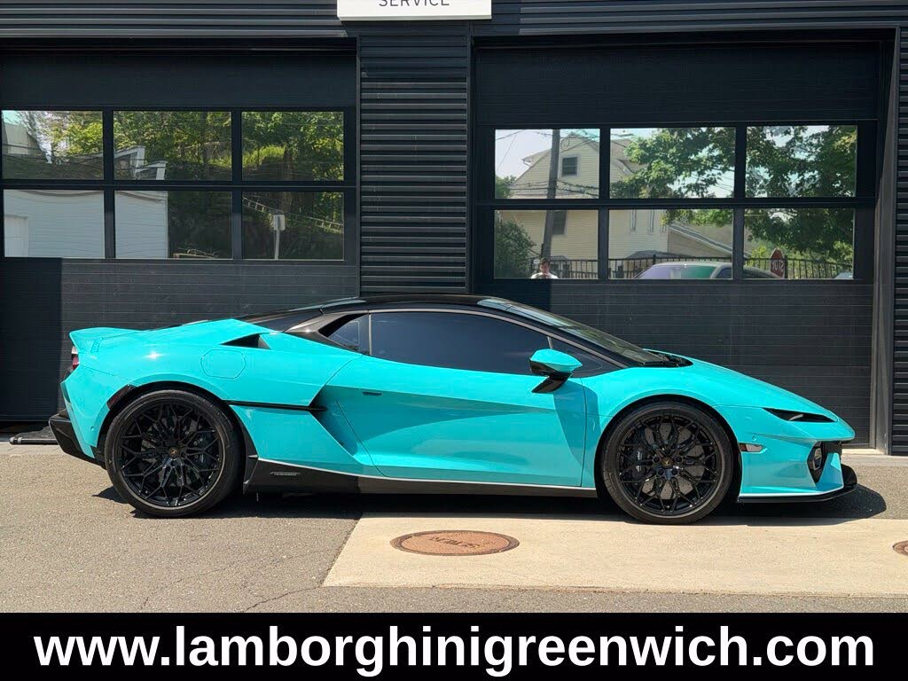 2026 Lamborghini Temerario AWD photo 5
