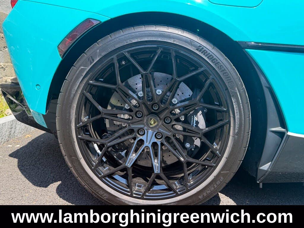 2026 Lamborghini Temerario AWD photo 8