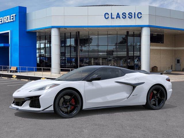 2027 Chevrolet Corvette Z06 3LZ Convertible RWD photo 2