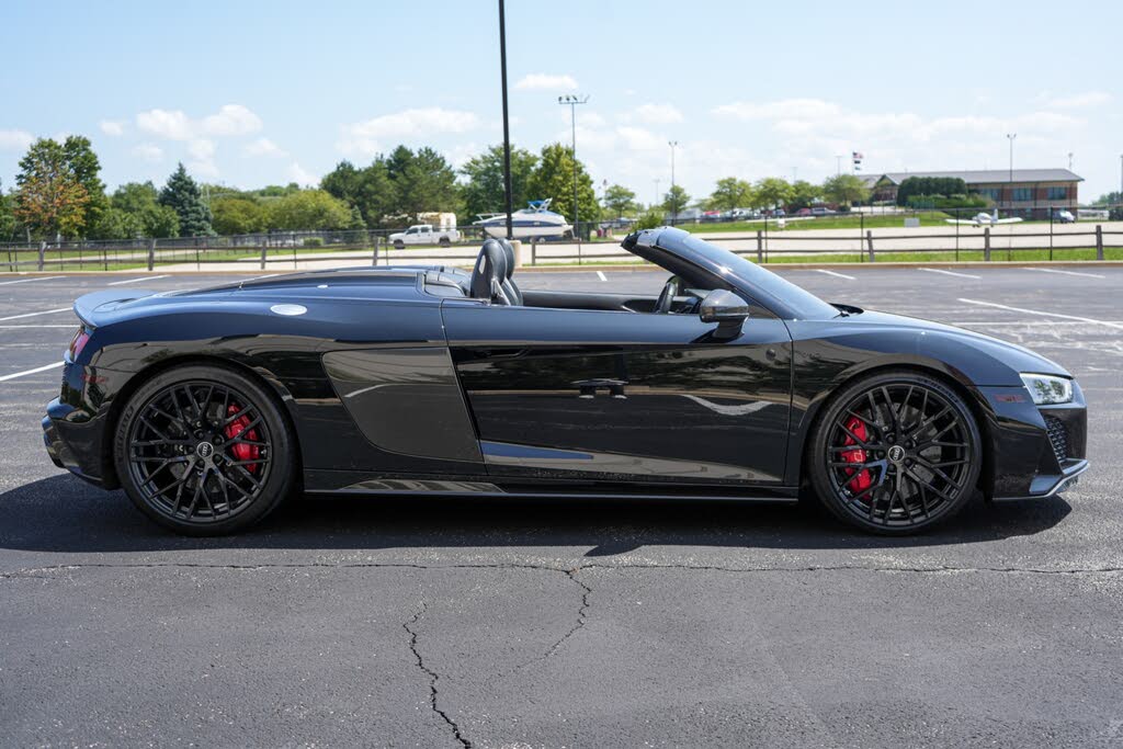 2020 Audi R8 quattro V10 Performance Spyder AWD photo 5 of 24