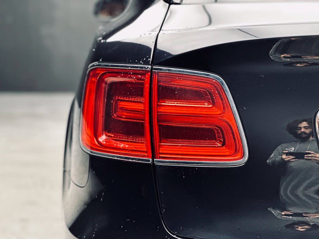 2019 Bentley Bentayga V8 AWD photo 14