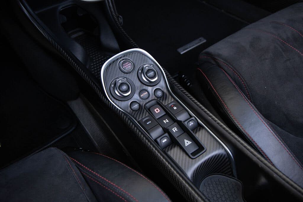 2020 McLaren 600LT Spider RWD photo 18