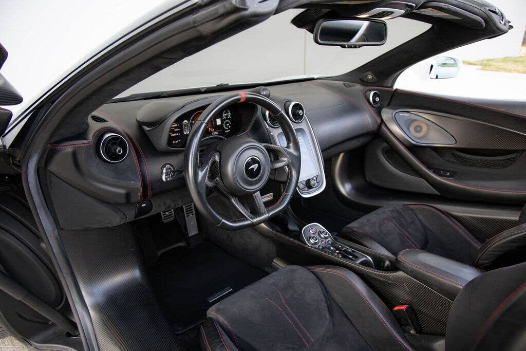 2020 McLaren 600LT Spider RWD photo 24