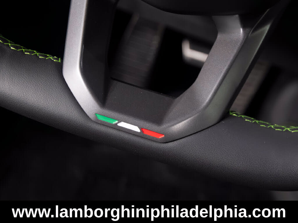 2026 Lamborghini Temerario AWD photo 21