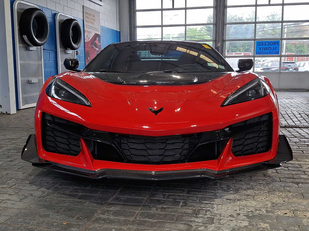 2024 Chevrolet Corvette Z06 3LZ Convertible RWD photo 2