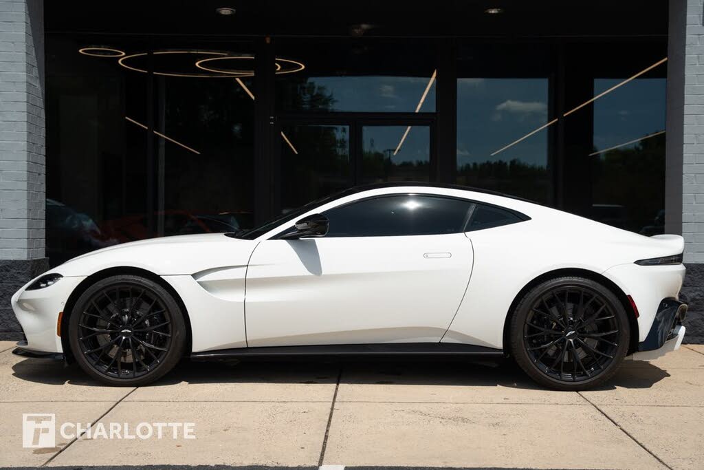 2022 Aston Martin Vantage Coupe RWD