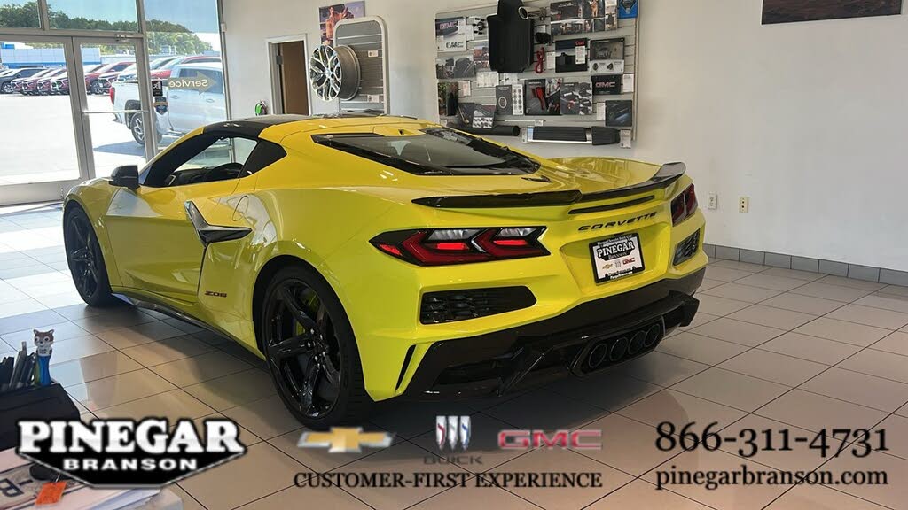2023 Chevrolet Corvette Z06 2LZ Coupe RWD photo 6