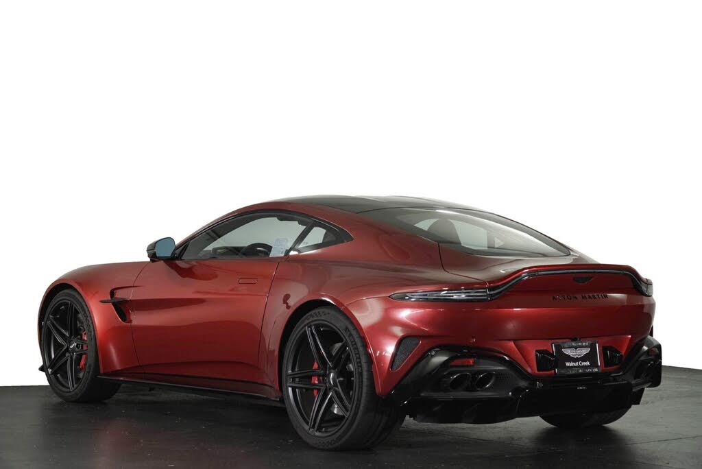 2025 Aston Martin Vantage Coupe RWD photo 2