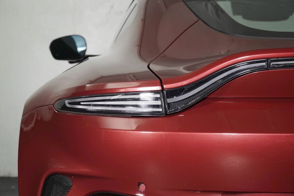 2025 Aston Martin Vantage Coupe RWD photo 16