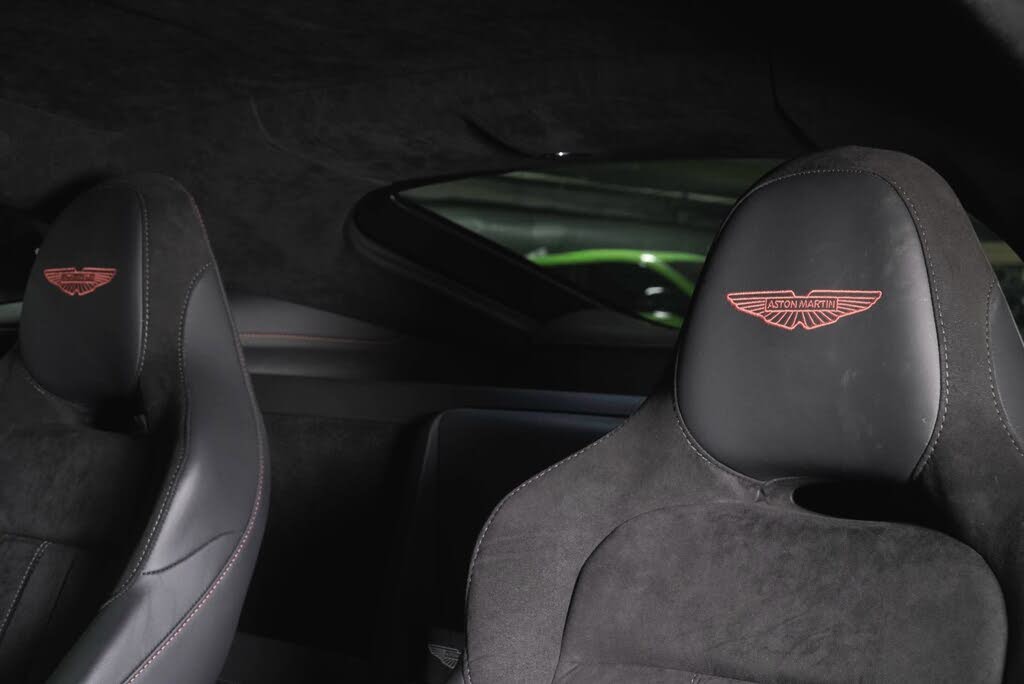 2025 Aston Martin Vantage Coupe RWD photo 4