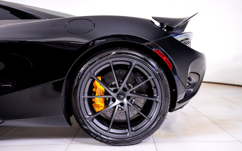 2027 McLaren 750S Spider RWD photo 17