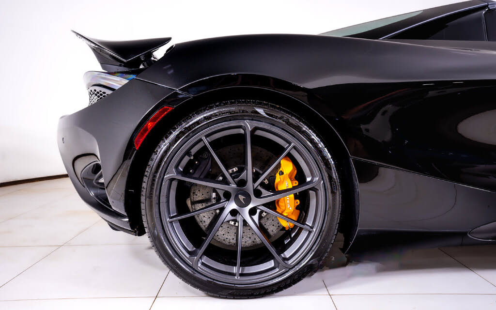 2027 McLaren 750S Spider RWD photo 18