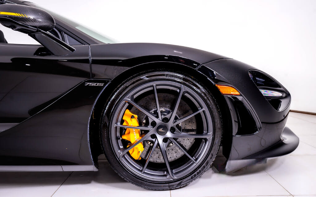 2027 McLaren 750S Spider RWD photo 19