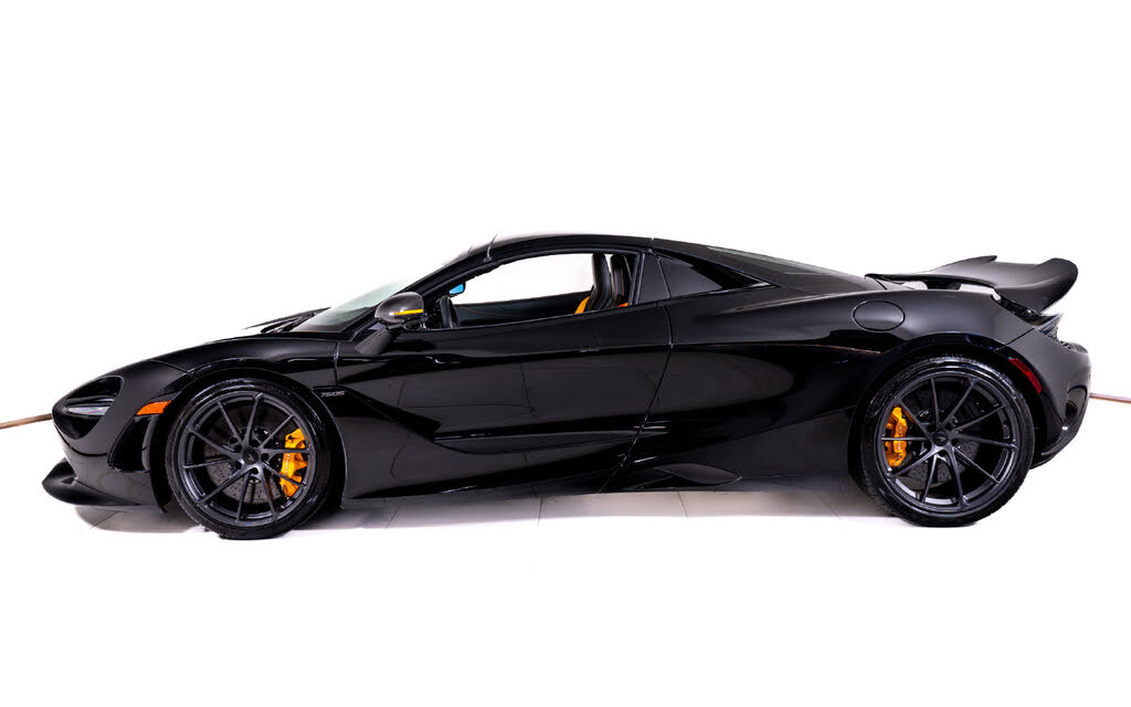 2027 McLaren 750S Spider RWD photo 3