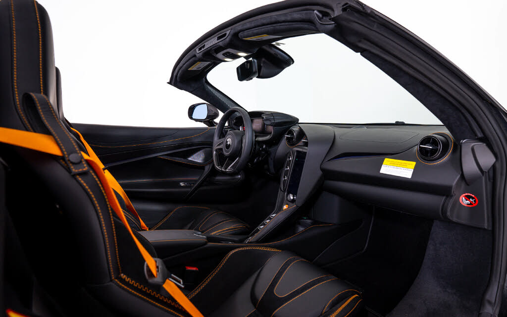 2027 McLaren 750S Spider RWD photo 24