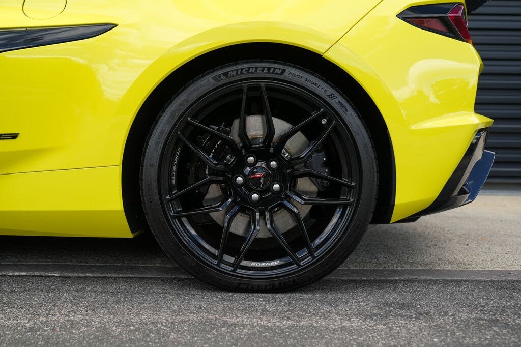 2023 Chevrolet Corvette Z06 3LZ Coupe RWD photo 12