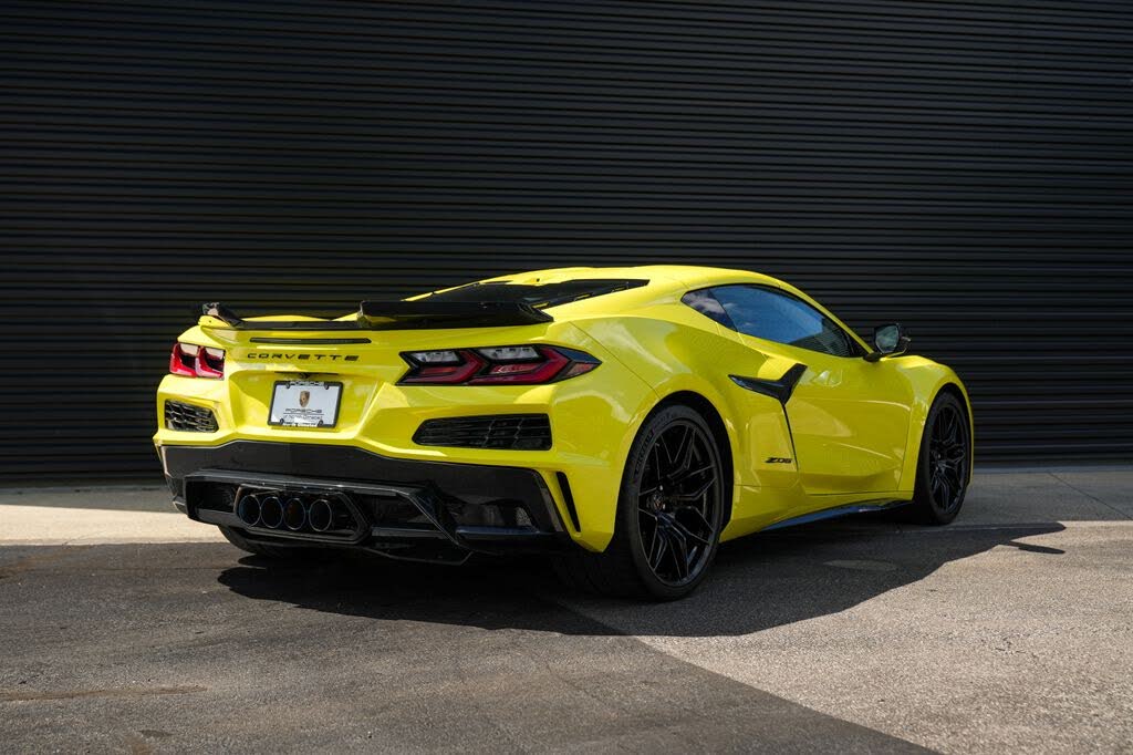 2023 Chevrolet Corvette Z06 3LZ Coupe RWD photo 14