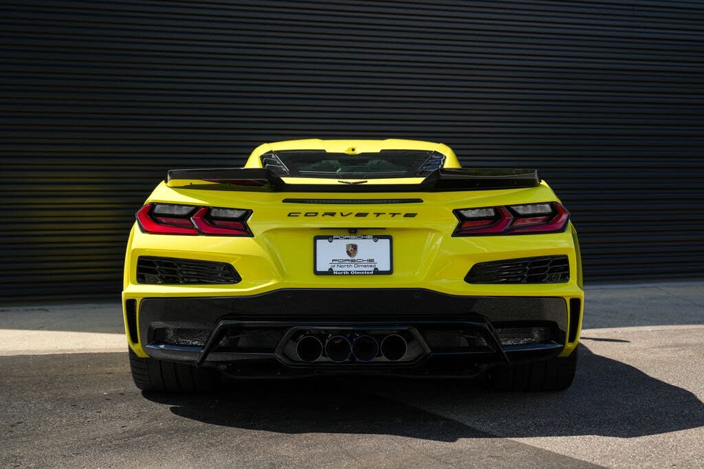 2023 Chevrolet Corvette Z06 3LZ Coupe RWD photo 15