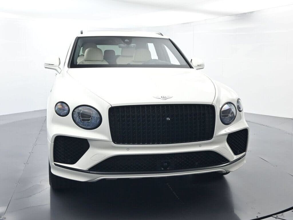 2024 Bentley Bentayga Azure V8 AWD photo 14