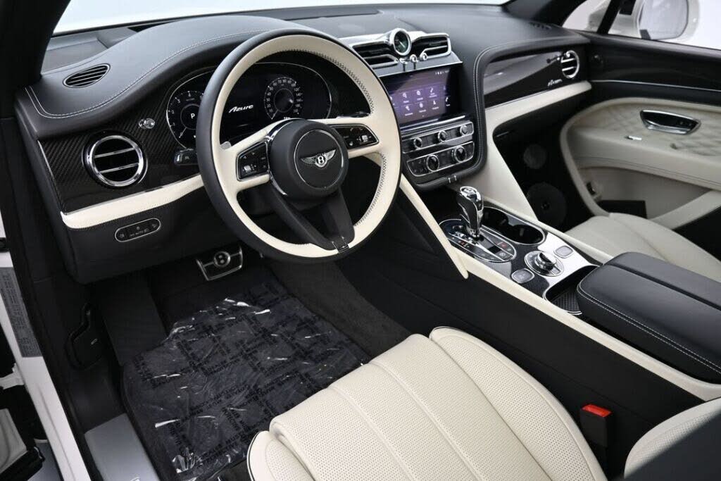 2024 Bentley Bentayga Azure V8 AWD photo 7