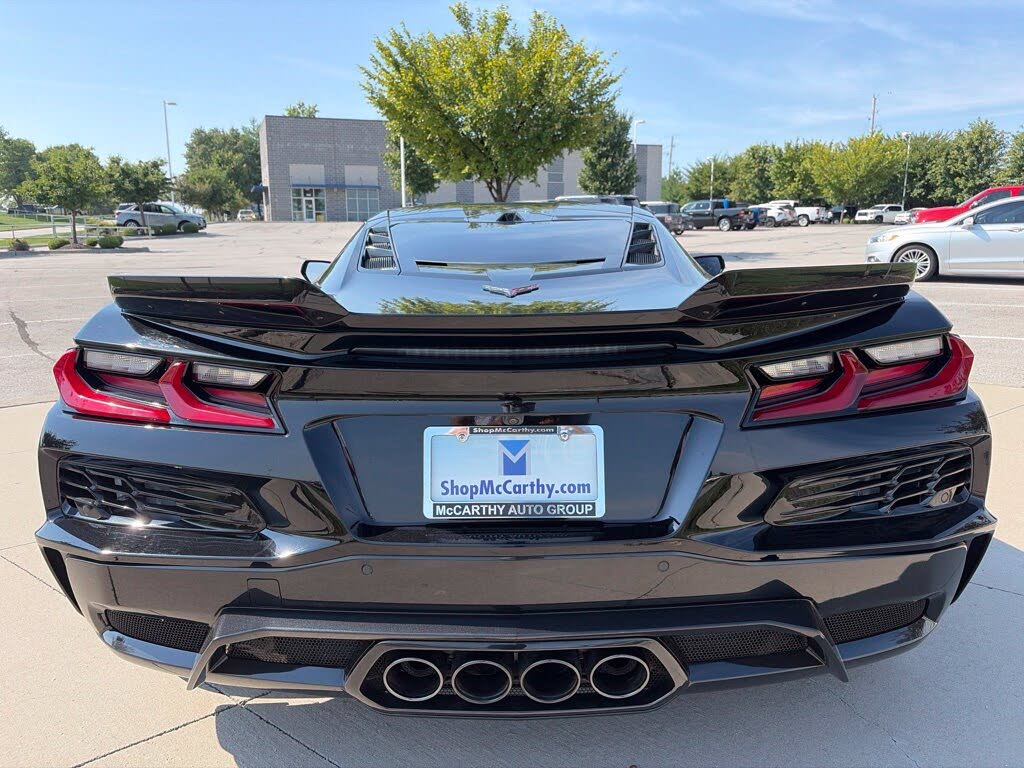 2025 Chevrolet Corvette Z06 1LZ Coupe RWD photo 13