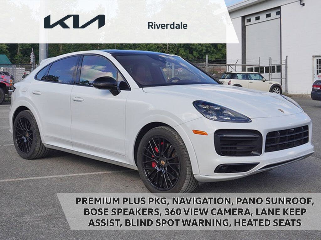 2022 Porsche Cayenne Coupe GTS AWD