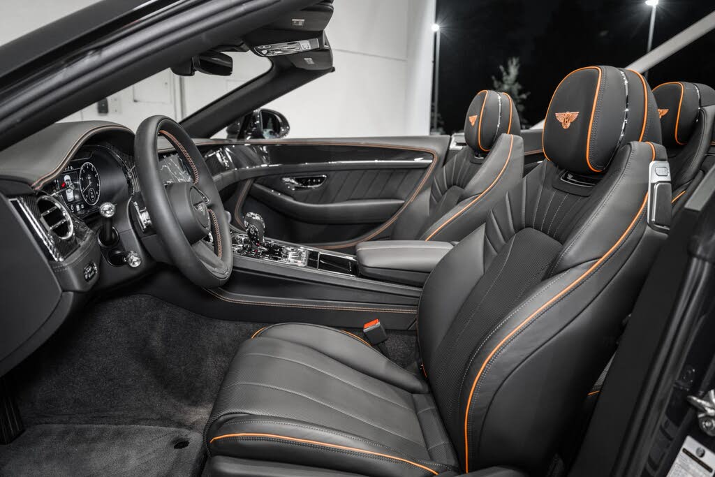 2024 Bentley Continental GTC V8 AWD photo 19