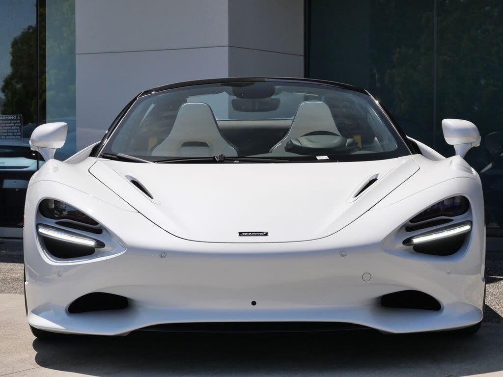 2027 McLaren 750S Spider RWD photo 2