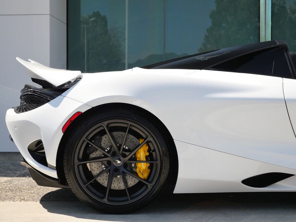 2027 McLaren 750S Spider RWD photo 14