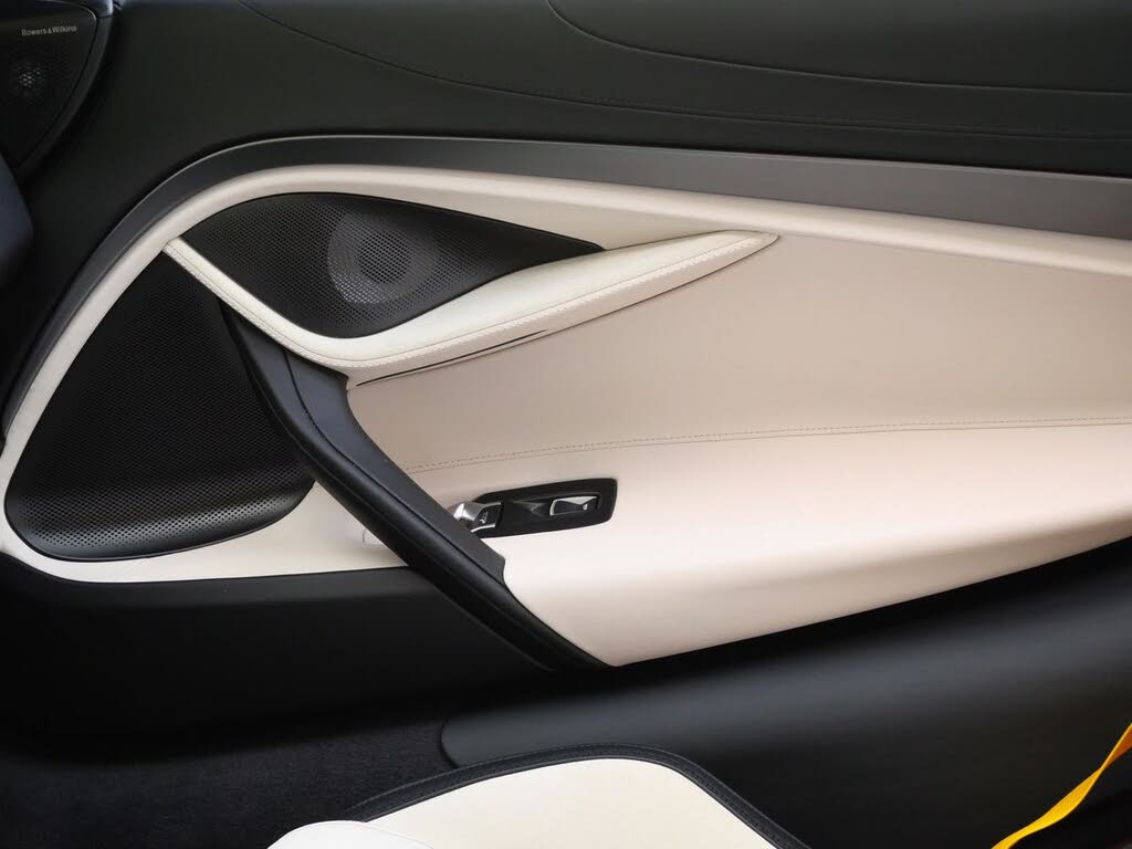 2027 McLaren 750S Spider RWD photo 19