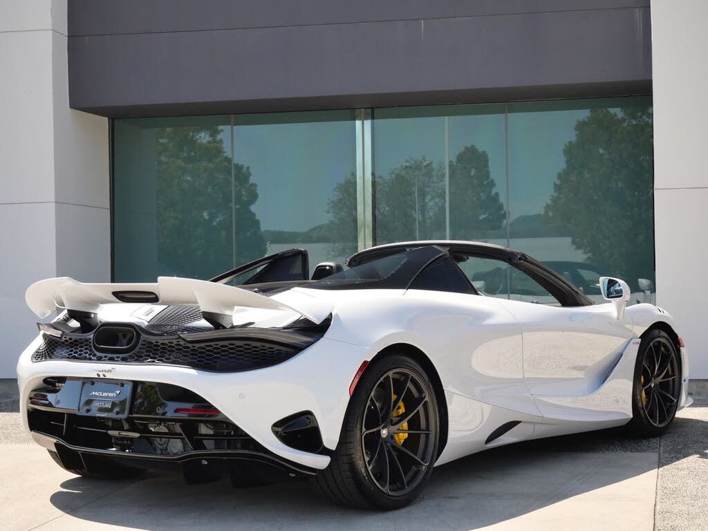 2027 McLaren 750S Spider RWD photo 4