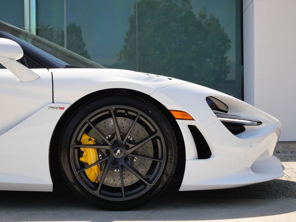 2027 McLaren 750S Spider RWD photo 7