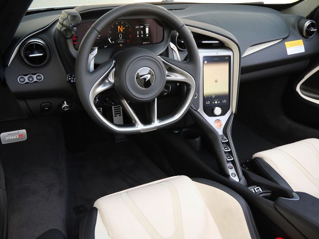 2027 McLaren 750S Spider RWD photo 8