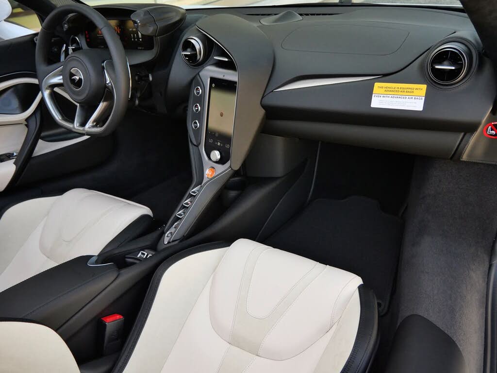 2027 McLaren 750S Spider RWD photo 10