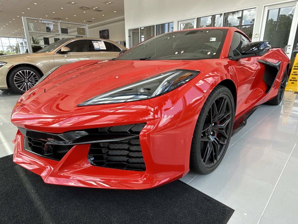 2025 Chevrolet Corvette Z06 1LZ Coupe RWD photo 11