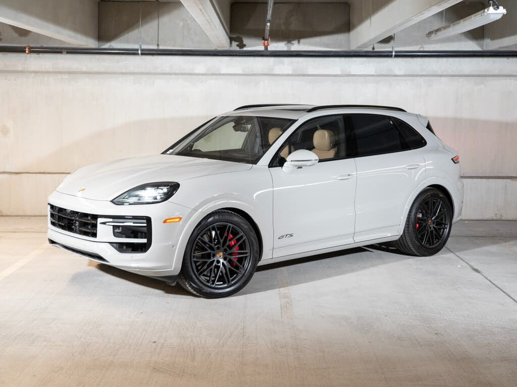 2025 Porsche Cayenne GTS AWD