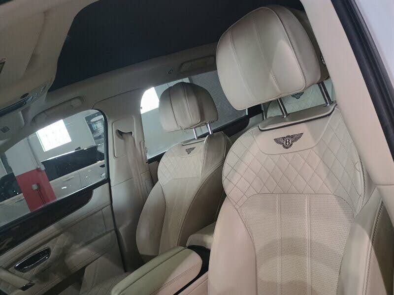 2020 Bentley Bentayga V8 AWD photo 17